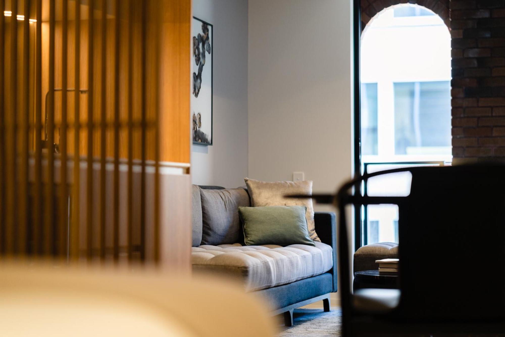 Skye Suites سيدني الغرفة الصورة A room at the hotel